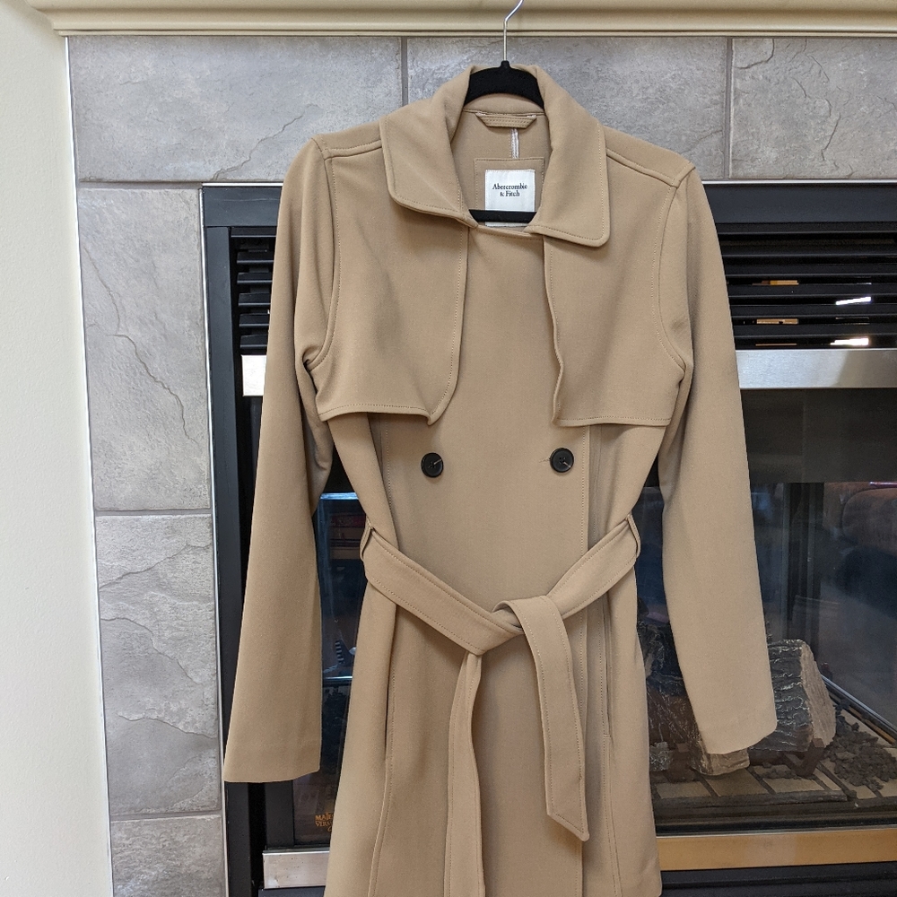 Abercrombie & Fitch Drapey Trench Coat Size S